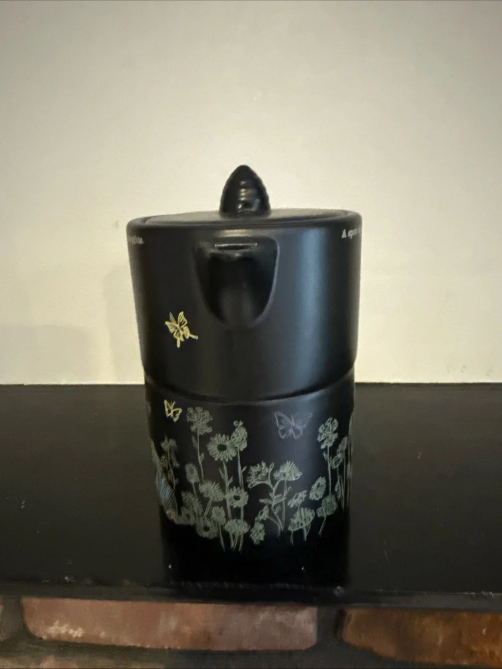 Black Winnie the Pooh ceramic  Tea-for-One Brewing Set with Illustrated Desig